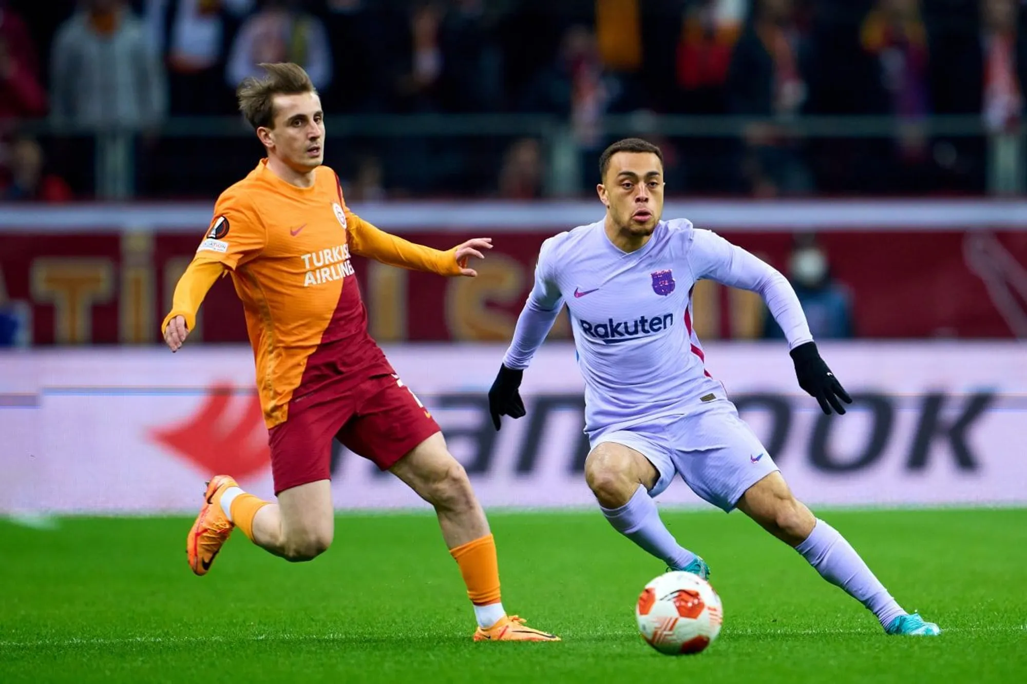 Barcelona jede na Galatasaray. Klub dělá velká bezpečnostní opatření kvůli tureckým fanouškům