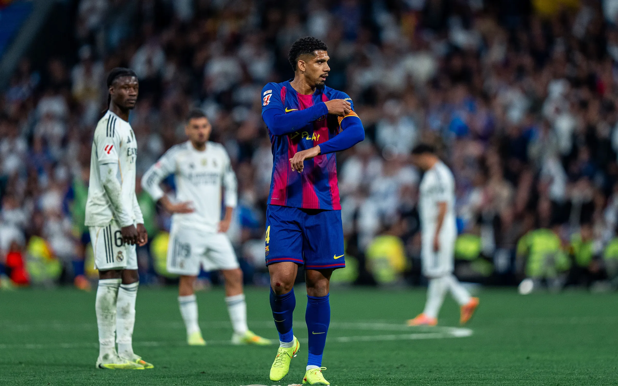 Ronald Araújo blízko první desítky