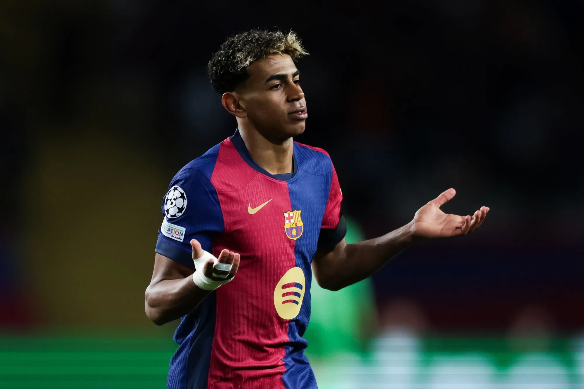 POZOR: Na internetu se šíří falešné lístky na Barçu! Podvodníci zneužívají i AI