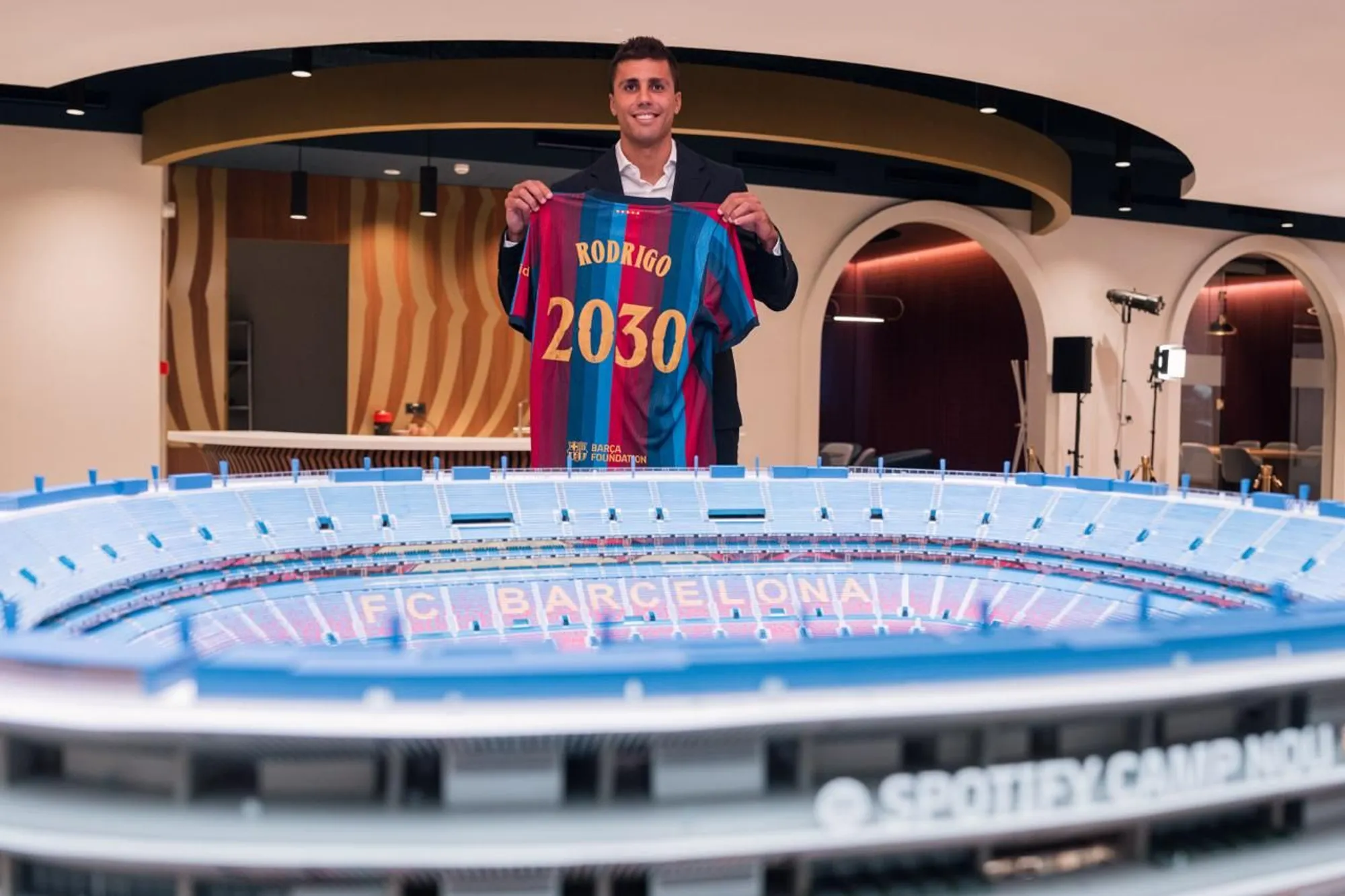 Rodri: Barça sedí môjmu štýlu hry aj osobnosti