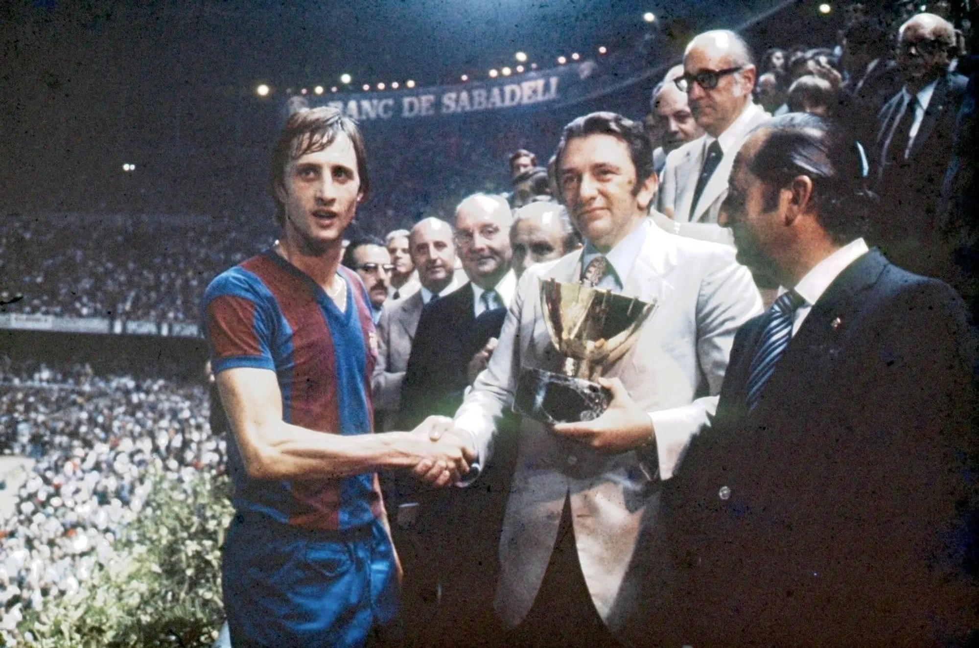 Padesát let od chvíle, co z Camp Nou zní katalánština