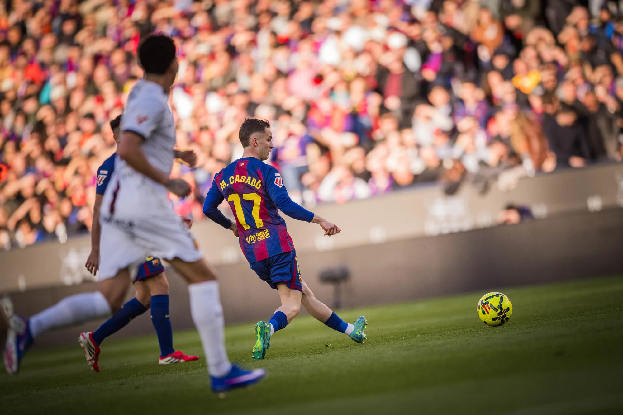 Saudi pripravujú 40 miliónov za Casadá, Barça naopak predĺženie zmluvy