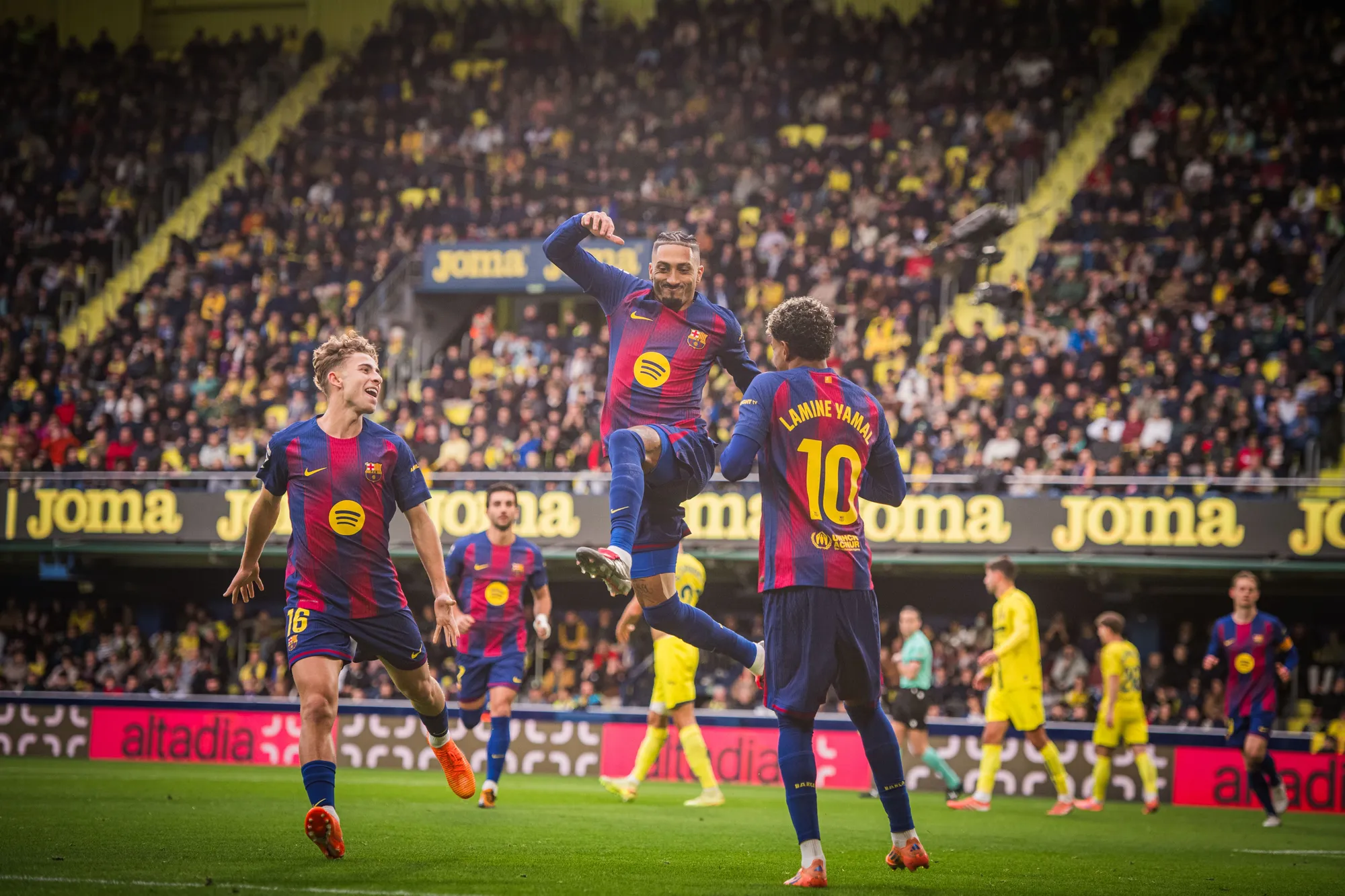 Villarreal CF 0:2 FC Barcelona